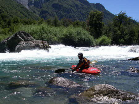 Futaleufu puente a puente Pillow 1